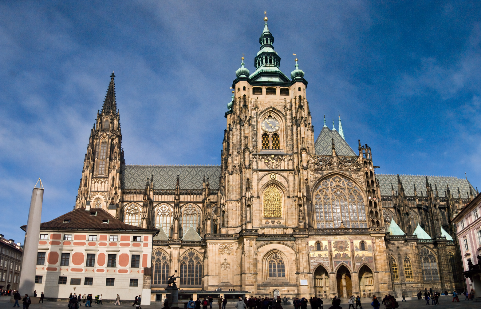 Wide St Vitus Cathedral image used as the place recognition cue
